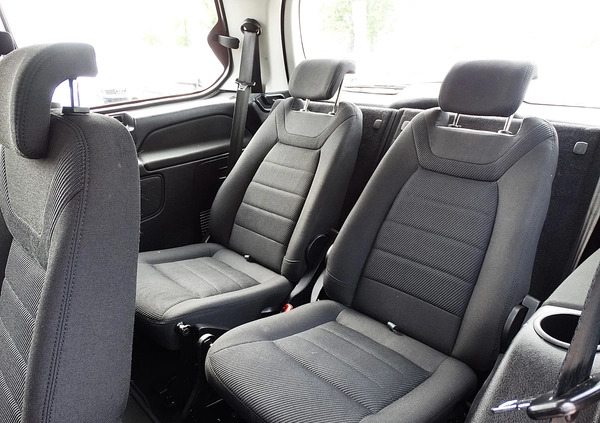 Ford Galaxy cena 35900 przebieg: 217287, rok produkcji 2010 z Białystok małe 704